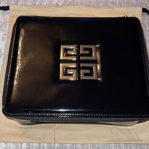 Givenchy Preloved cosmetics pouch Patton leather excellent condition satin inter